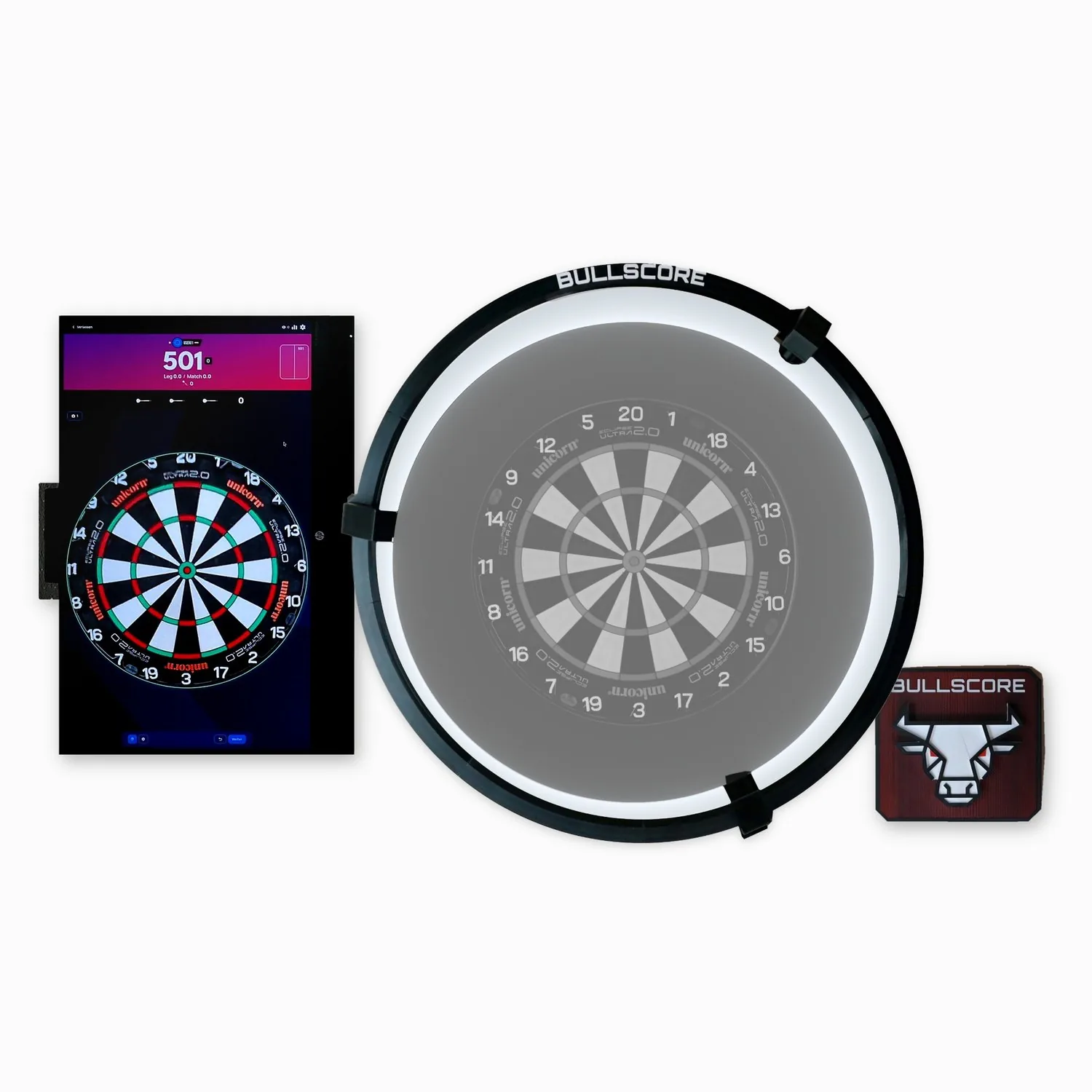 Lichtring eingeschaltet, mit Monitor und BULLSCORE-Box; Dartscheibe und Surround nicht im Set