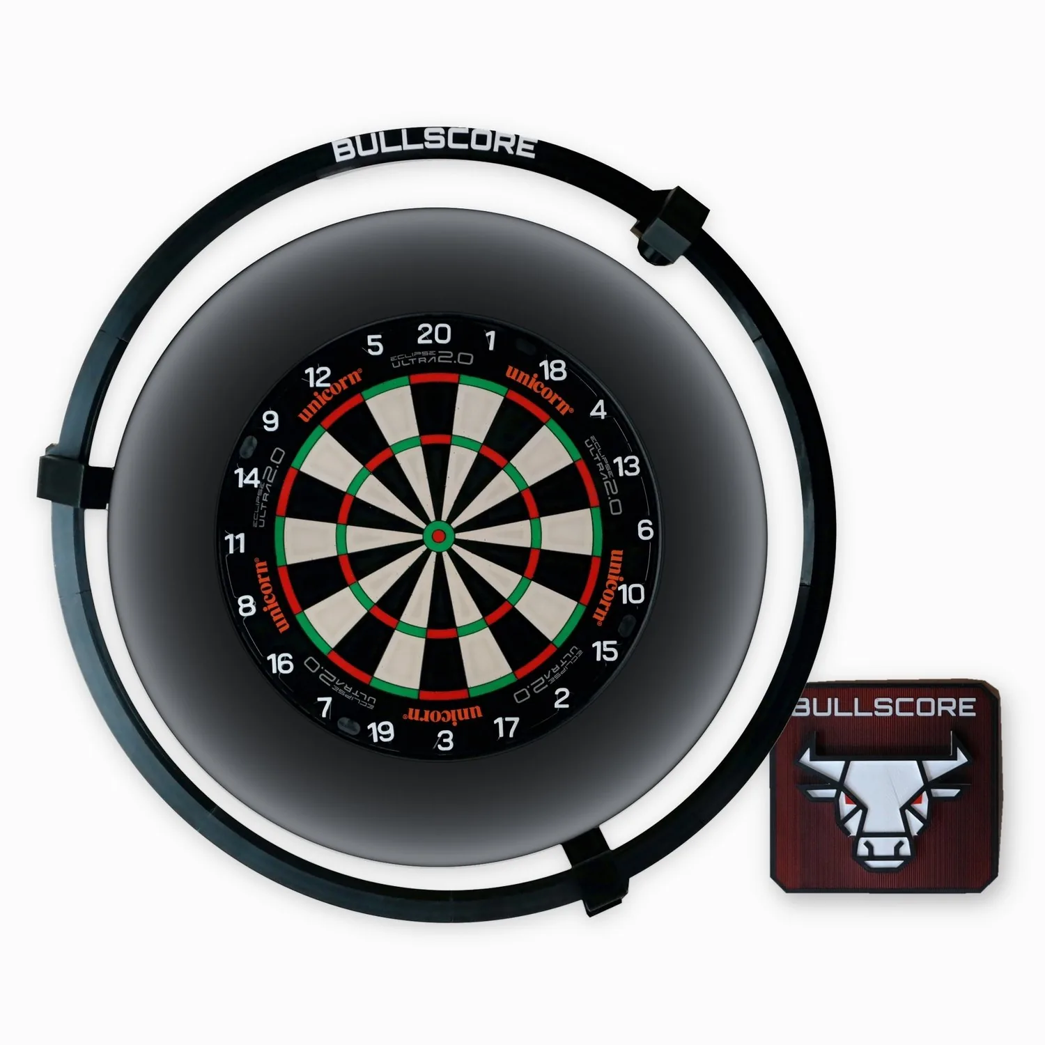 Lichtring eingeschaltet, mit Dartscheibe, Surround und BULLSCORE-Box